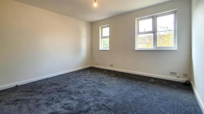 Lounge 2-2.jpg