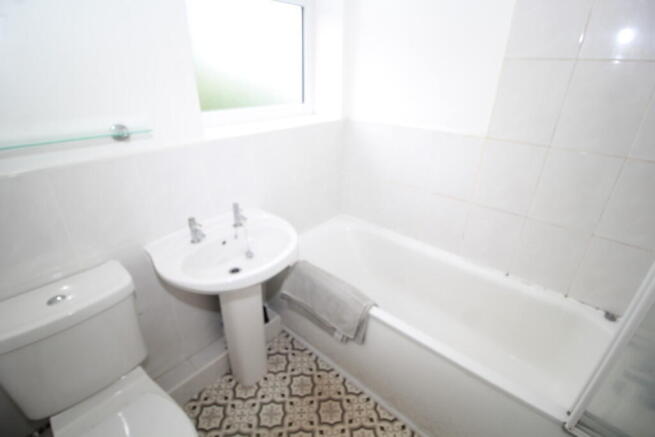 3 bed Semi-Detached for sale Image 12