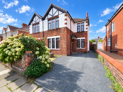 Hodgson Road, North Shore, FY1