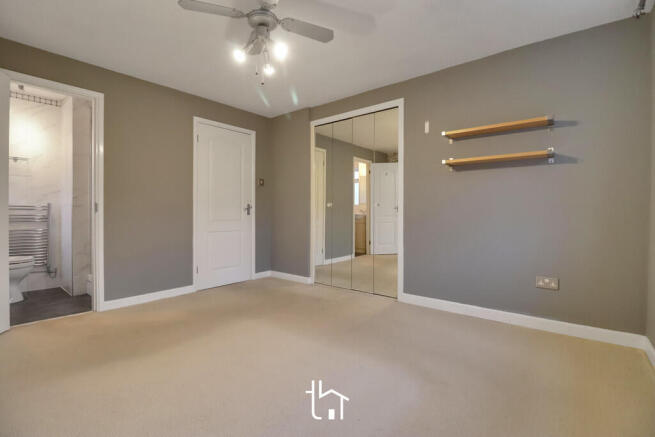 Master Bedroom to...