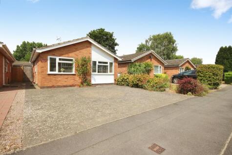 Woodloes Avenue South, Warwick