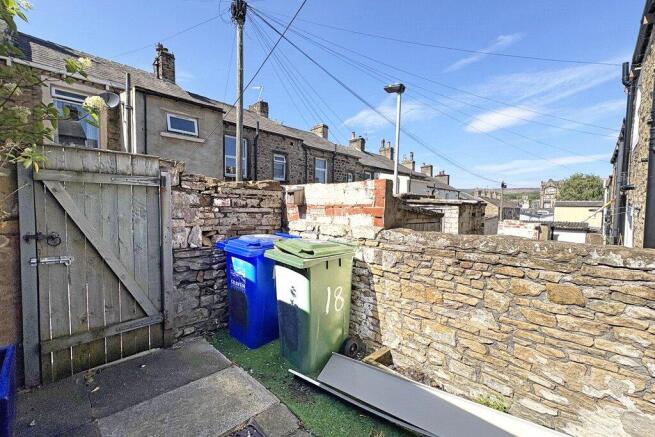 2 bed Terraced for sale Image 10