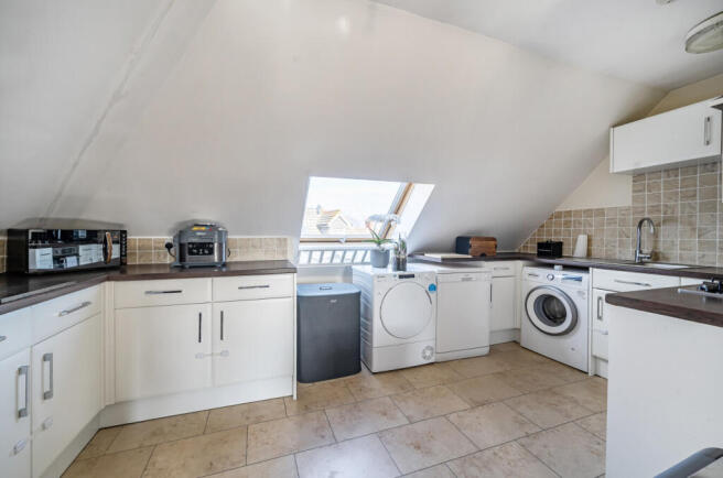 1422007-15-69a6d9...