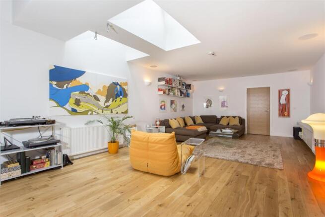 Batley Place (22).jpg