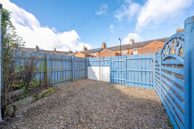 2 bed Terraced for sale Image 8