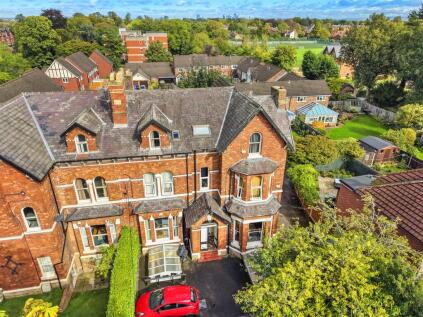 Selbourne Lodge, Highfield, Sale
