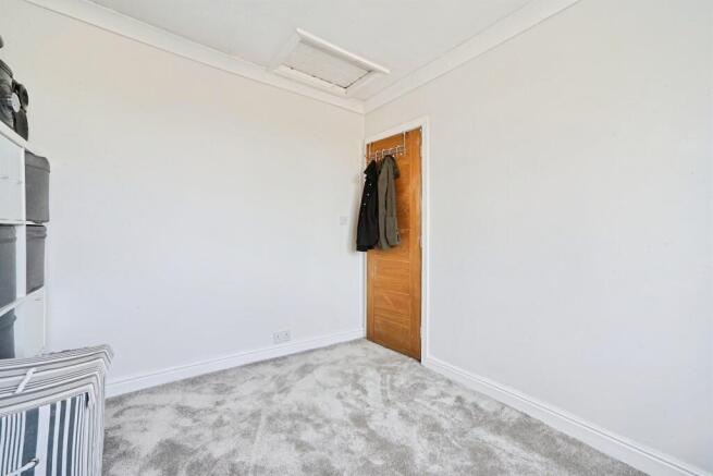 3 bed Terraced for sale Image 9
