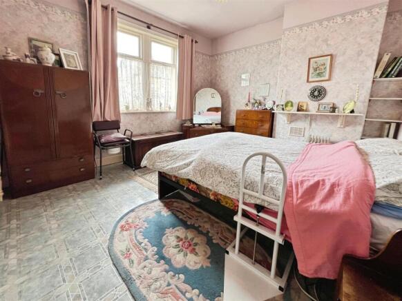 2 bed Semi-Detached for sale Image 9