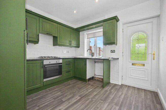 3 bed Semi-Detached for sale Image 4