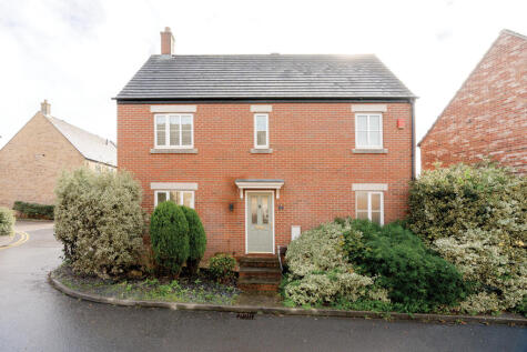 Riviera Way, Stoke Gifford, Bristol, Gloucestershire