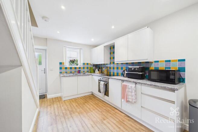 2 bed Semi-Detached for sale Image 5