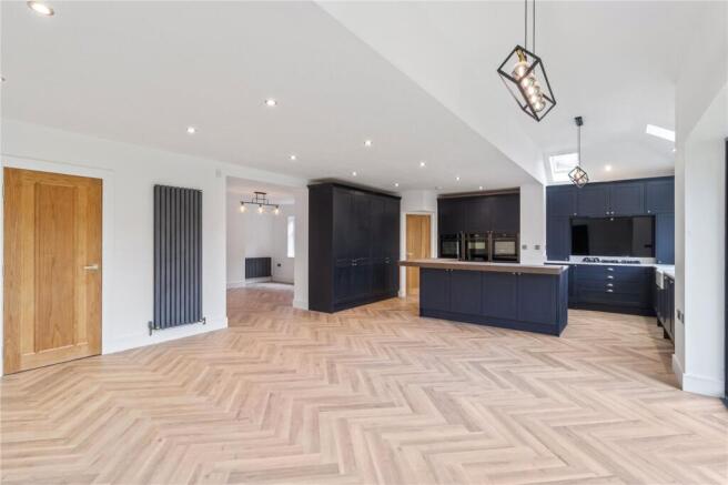 Carlton Road, Hale, Altrincham, Greater Manchester, WA15 photo 4