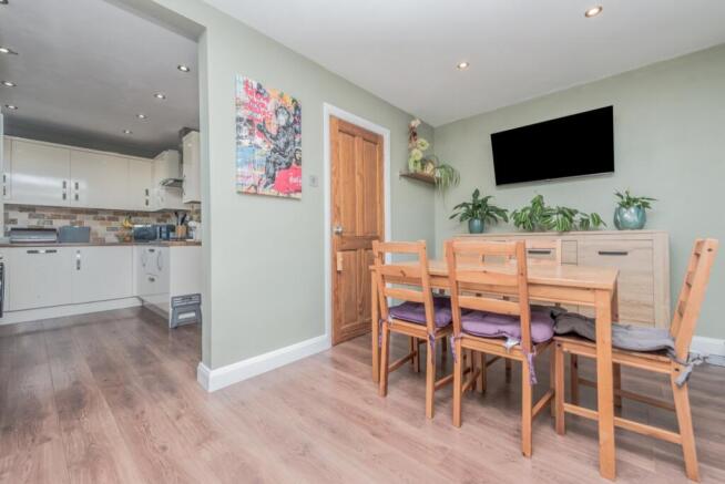 3 bed Link Detached House for sale Image 11