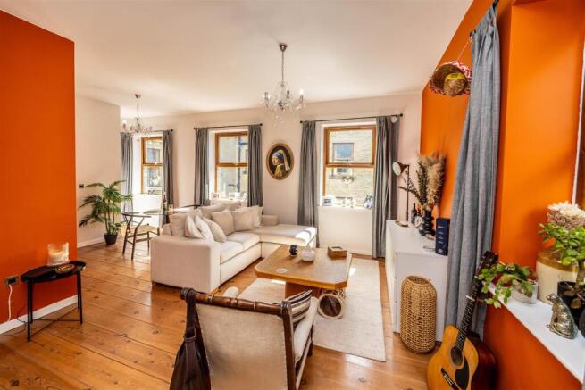 2 bed Apartment for sale Image 10