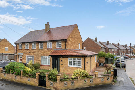 St. Peters Road, Uxbridge