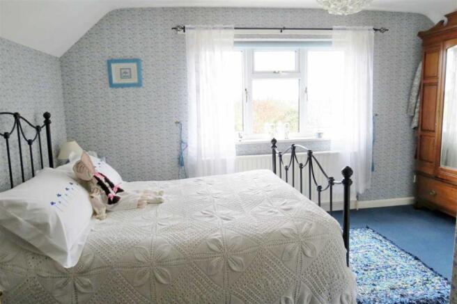 Bedroom 2: