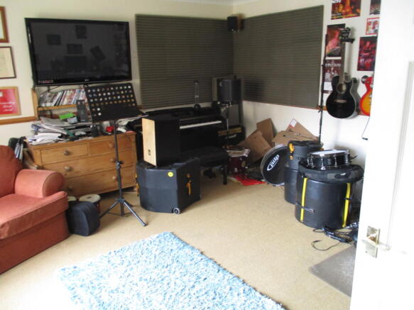 Photo 10