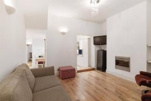40, Macfarlane Road, London W12 7JZ