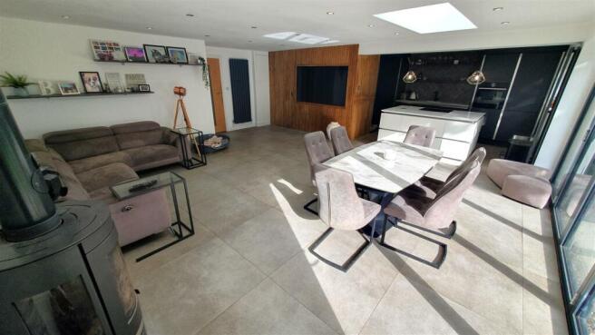 Family room.jpg