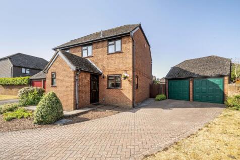 Bishops Mead, Laverstock, SP1