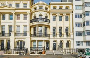 2b, Brunswick Terrace, Hove BN3 1HN