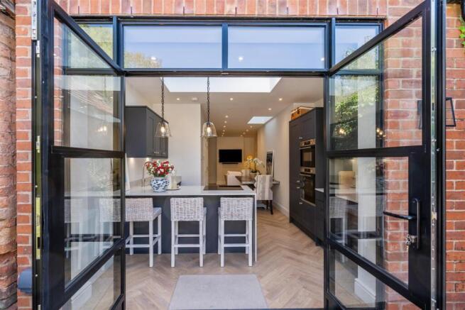 102 Station Road_17.jpg