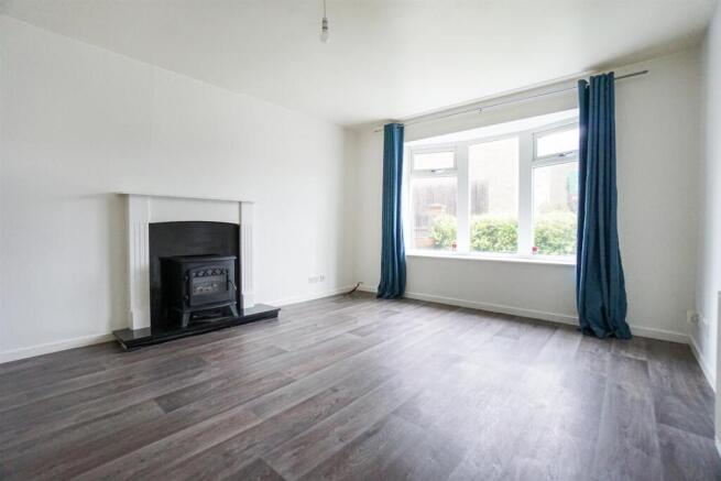 Warren Close, Pilsley, Chesterfield, S45 photo 3