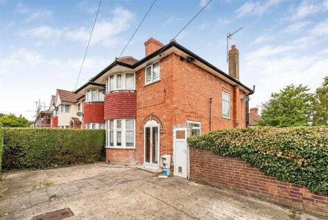 Medway Gardens, Wembley