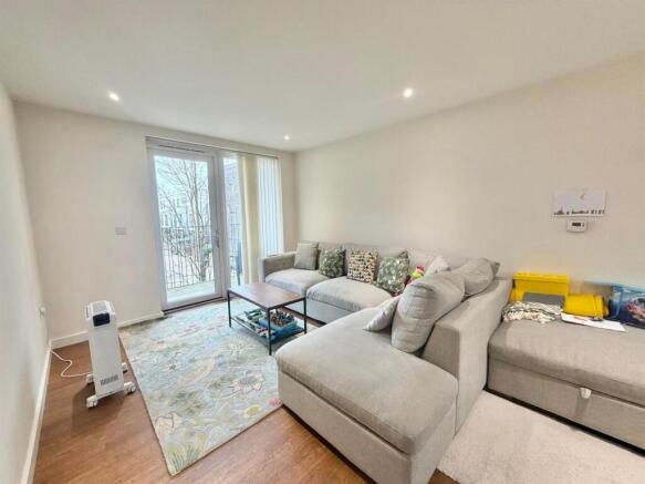 Davidson Frost-Wellings, DFW, Dukes Court, Living 