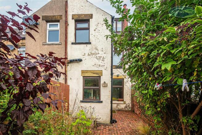 3 bed Terraced for sale Image 12