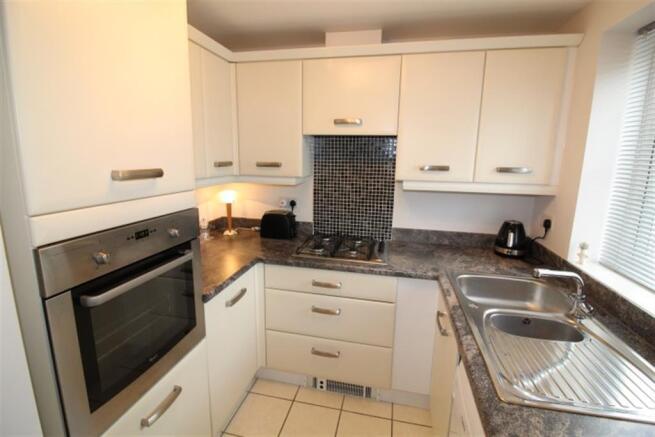 2 bed Apartment for sale Image 5