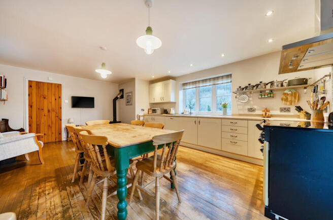 -699dd871a9ce2-l-1410121-9-699c821119d5a