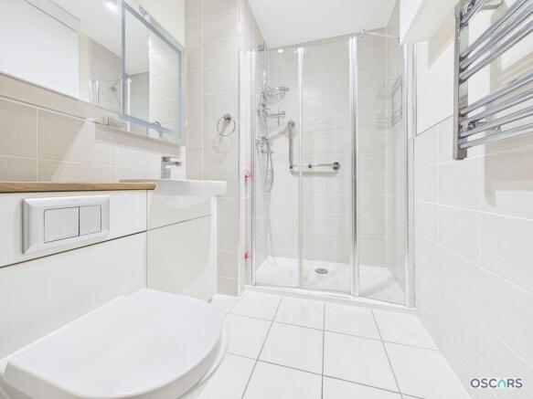 2 bed Flat for sale Image 9