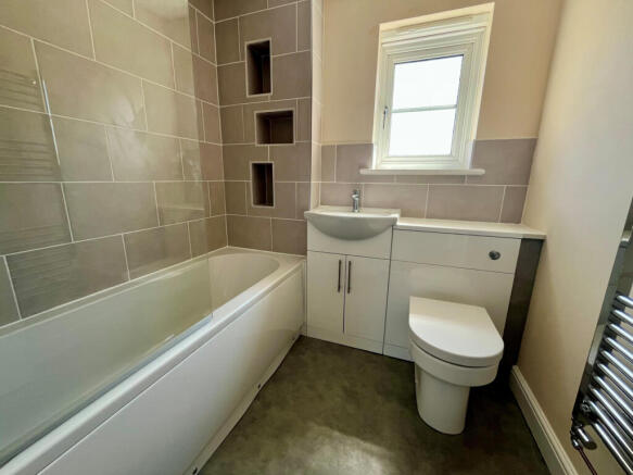 3 bed Terraced for sale Image 9
