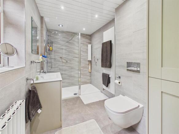 2 bed Detached Bungalow for sale Image 10