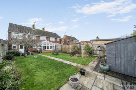 Noredown Way, Royal Wootton Bassett, SN4