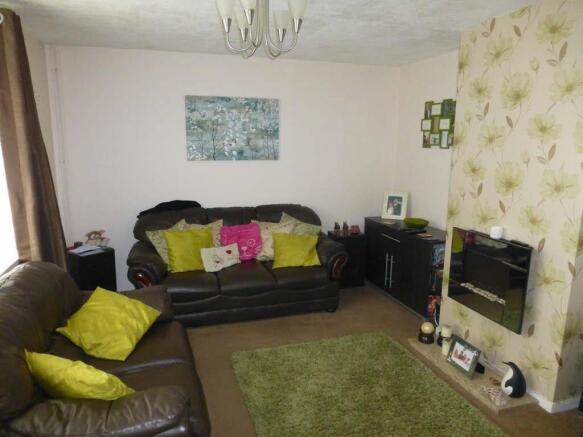 SITTING ROOM: