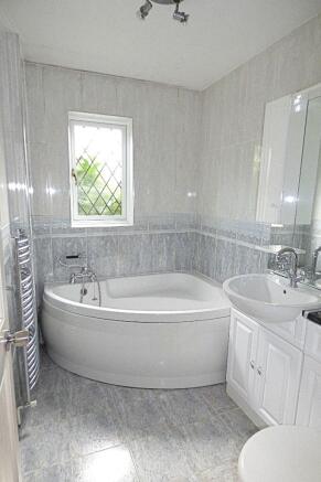 grd flr ensuite