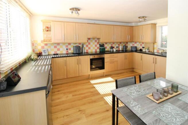 Fitted Kitchen