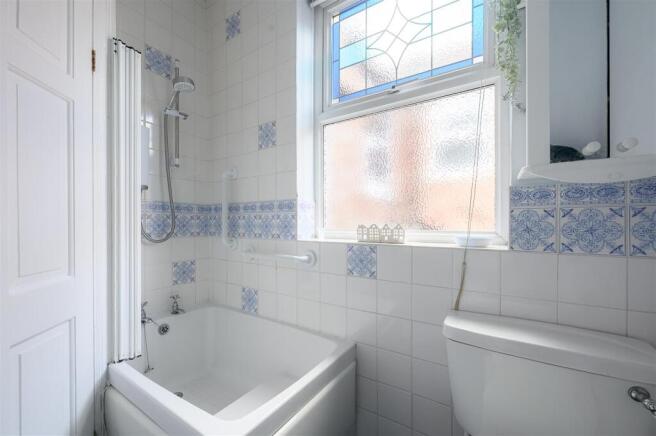 3 bed Terraced for sale Image 9