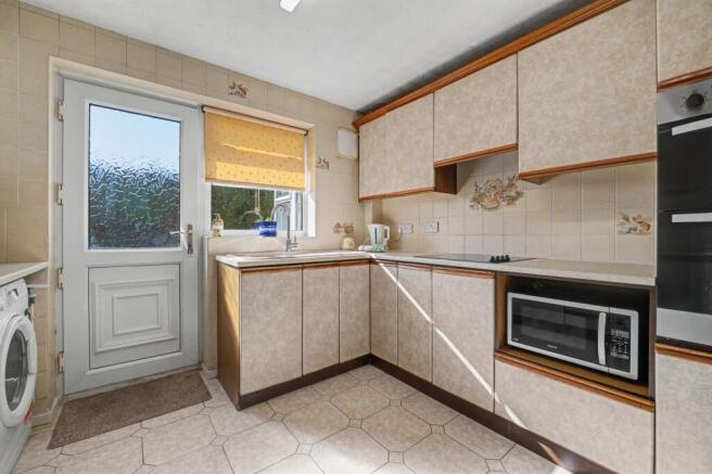 Shakespeare Drive, Nuneaton, CV11 photo 4