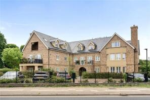 Flat 7, Williams Court, The Ridgeway, Enfield EN2 8GG