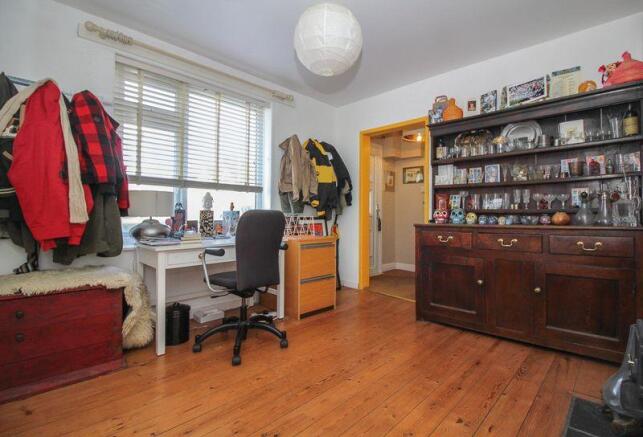 Photo 12