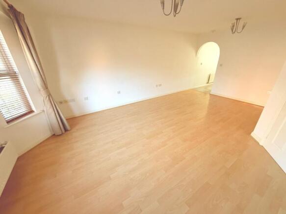 Living room 1.jpg