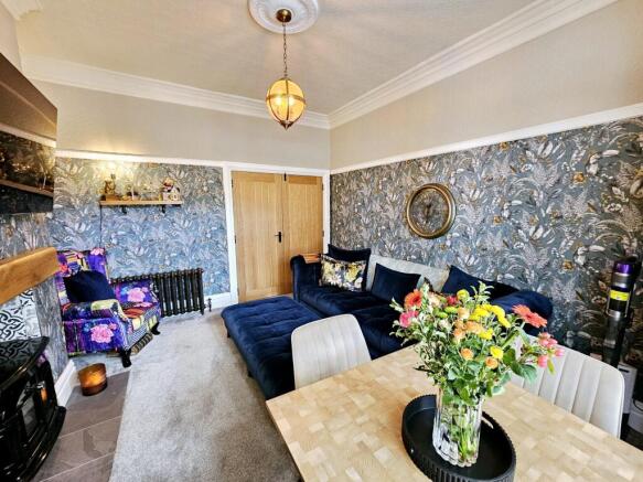 4 bed Semi-Detached for sale Image 7