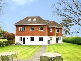 5, Florentina Court, Terrace Road South, Binfield, Bracknell RG42 4AL