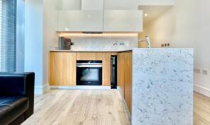 Flat 805, 17 Perilla House, Stable Walk, London E1 8ZG