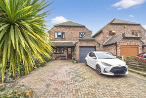 128, Sea Lane, Goring, Worthing BN12 4PU