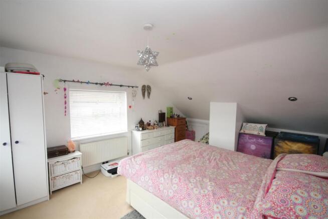 Master Bedroom.JPG