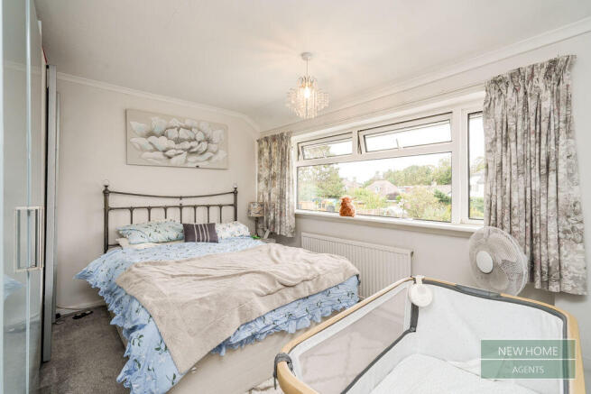3 bed Semi-Detached for sale Image 8